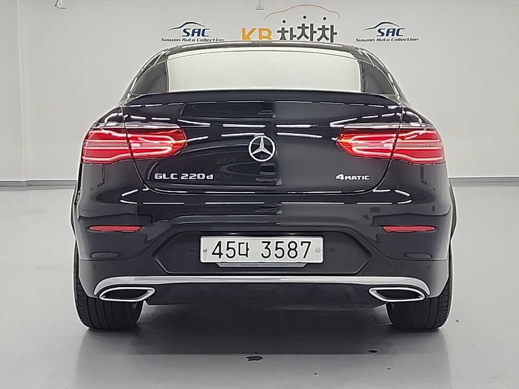Mercedes Benz GLC Class - Vista 3