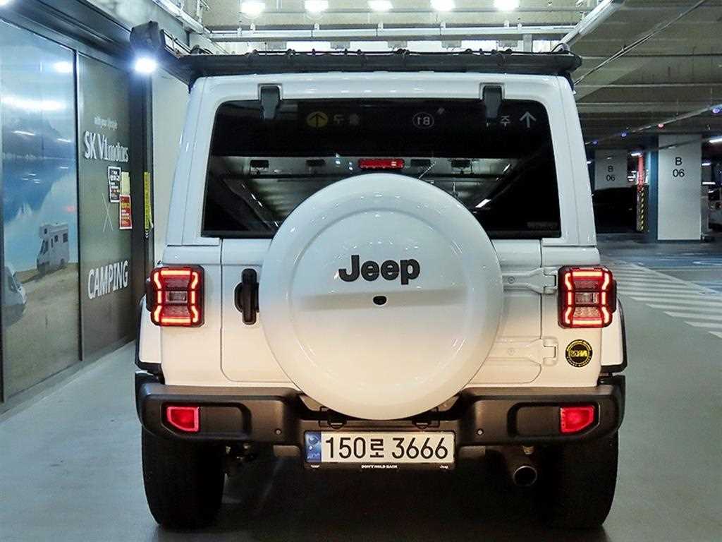 Jeep Wrangler - Vista 5
