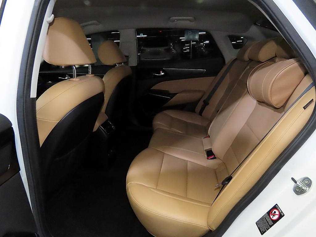 KIA K7 - Vista 7