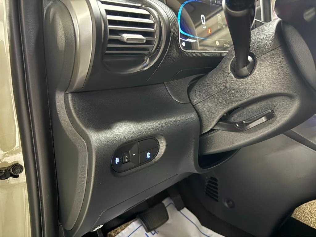 HYUNDAI Casper - Vista 12