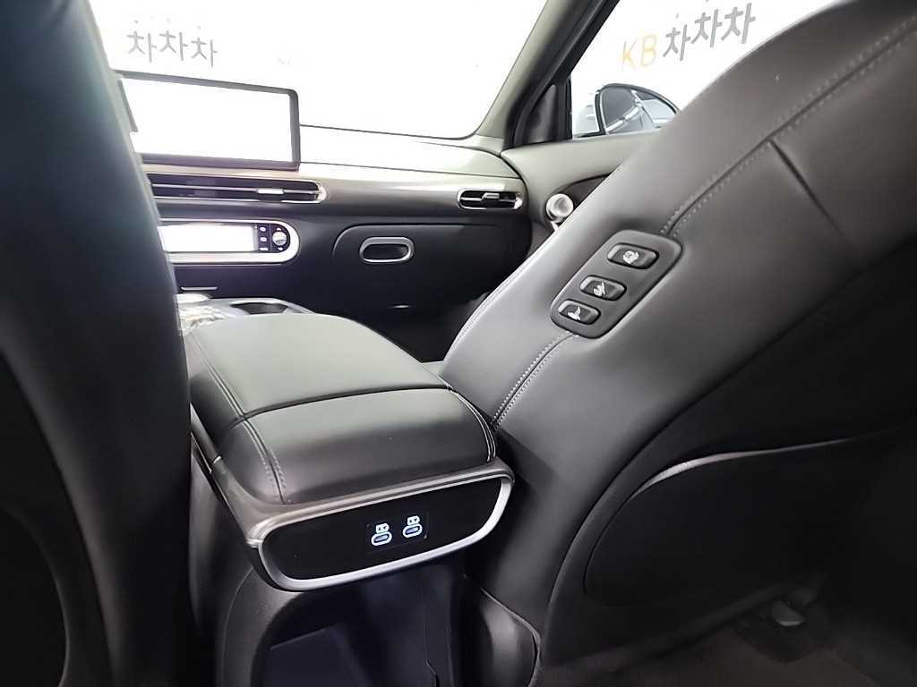 Genesis GV60 2022 Blanco - Importación desde Corea - HF Imports Iquique - Foto 13