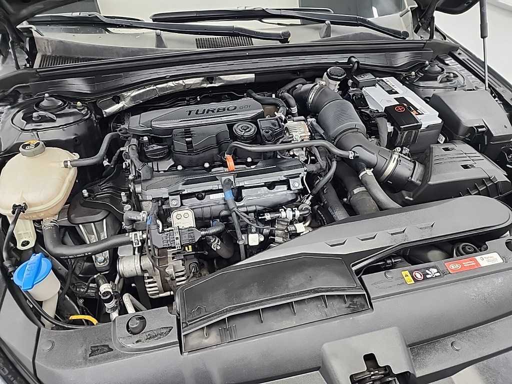 KIA K5 - Vista 5