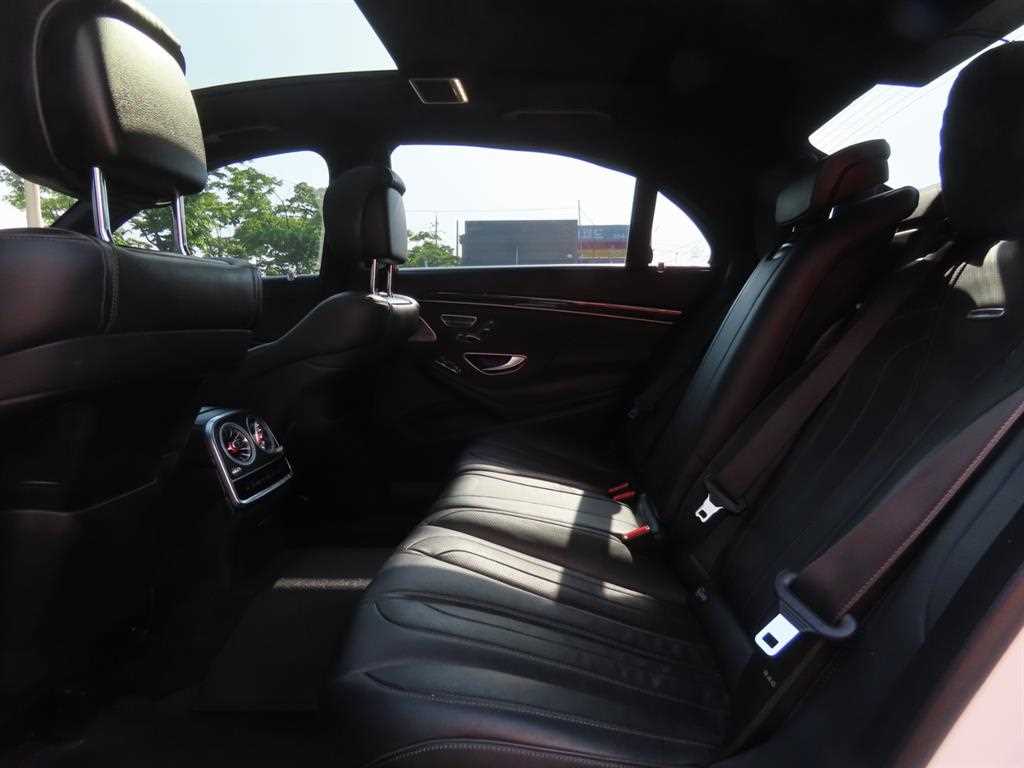 Mercedes Benz S Class - Vista 7