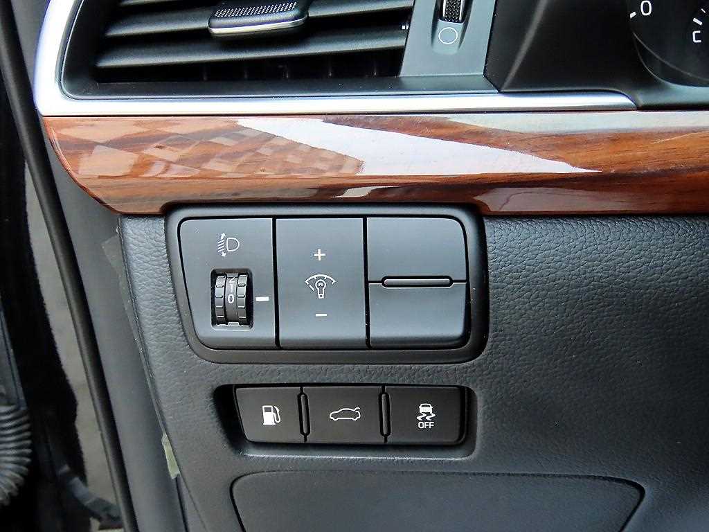 KIA K7 - Vista 12