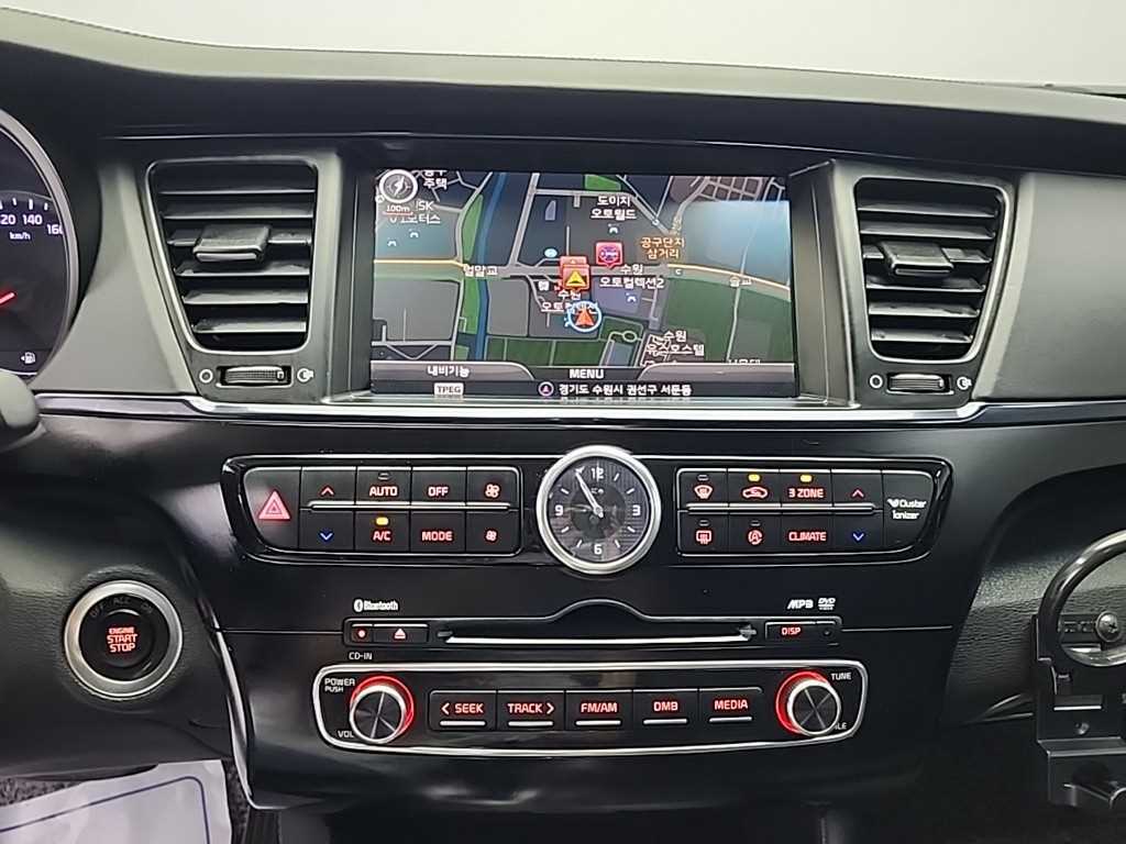 KIA K9 - Vista 10