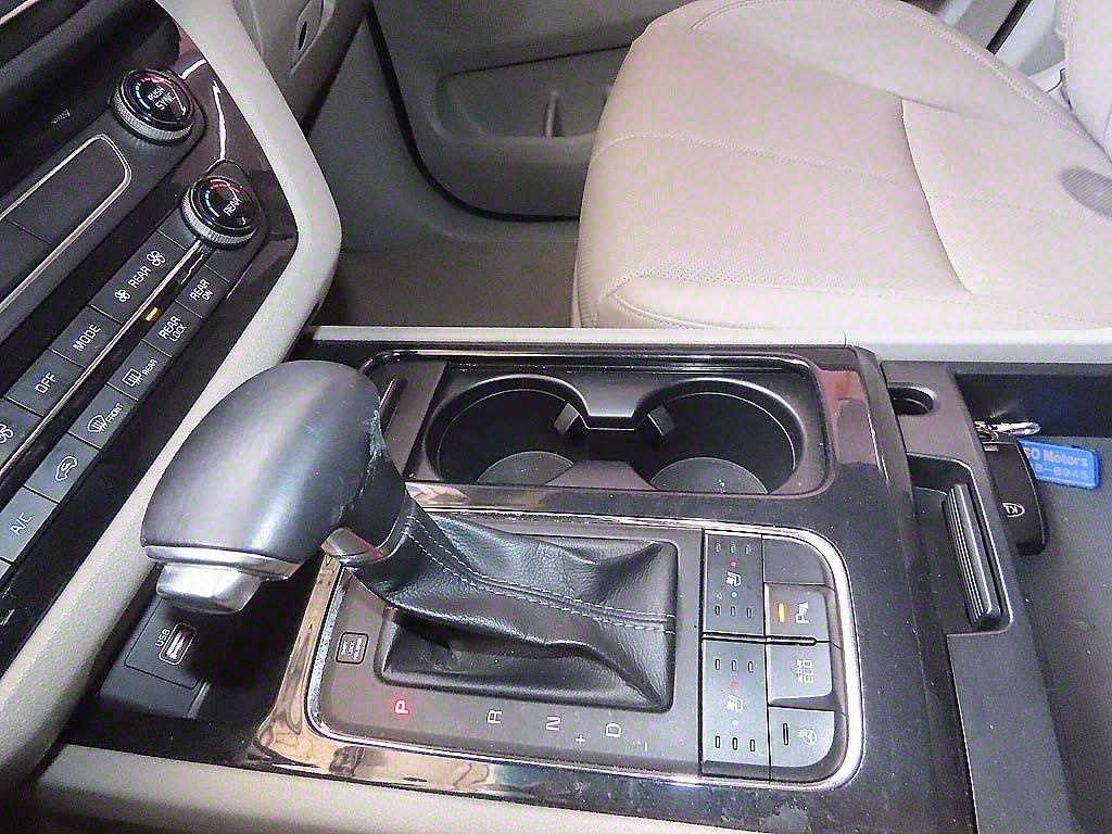 KIA Carnival 2018 Negro - Importación desde Corea - HF Imports Iquique - Foto 13