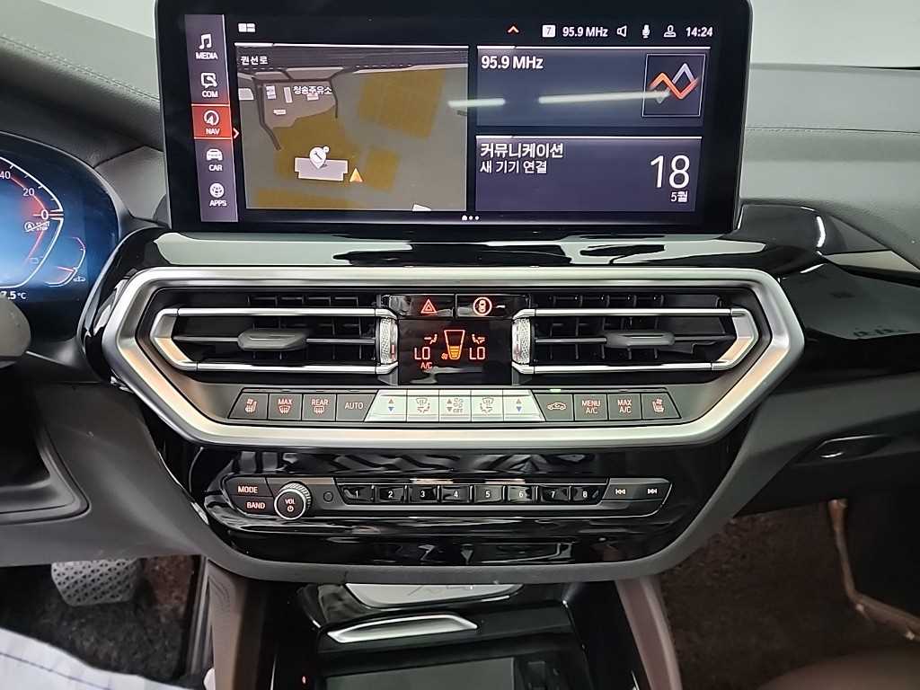 BMW X4 - Vista 10
