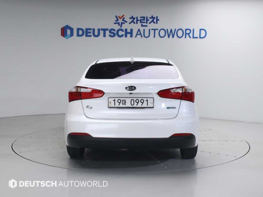 KIA K3 - Vista 4