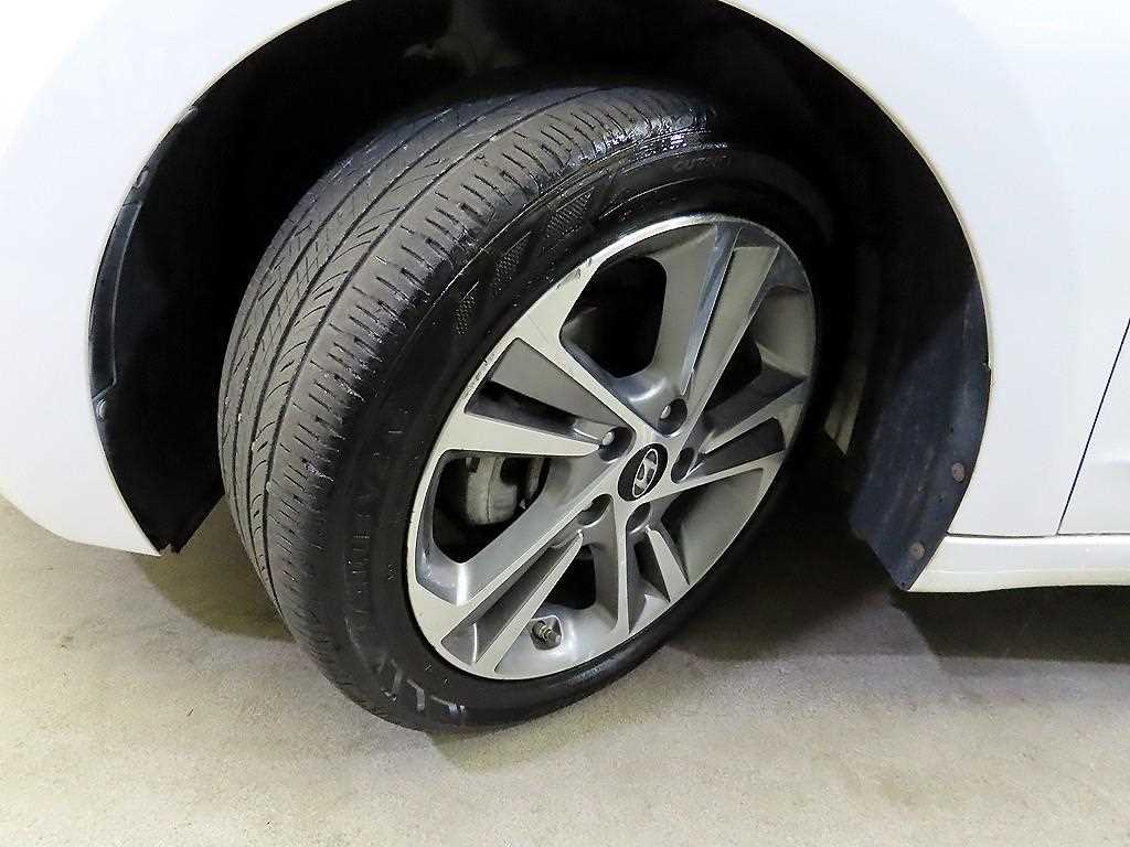 HYUNDAI Avante 2018 Blanco - Importación desde Corea - HF Imports Iquique - Foto 18