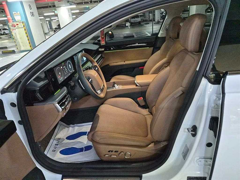 HYUNDAI Grandeur - Vista 6