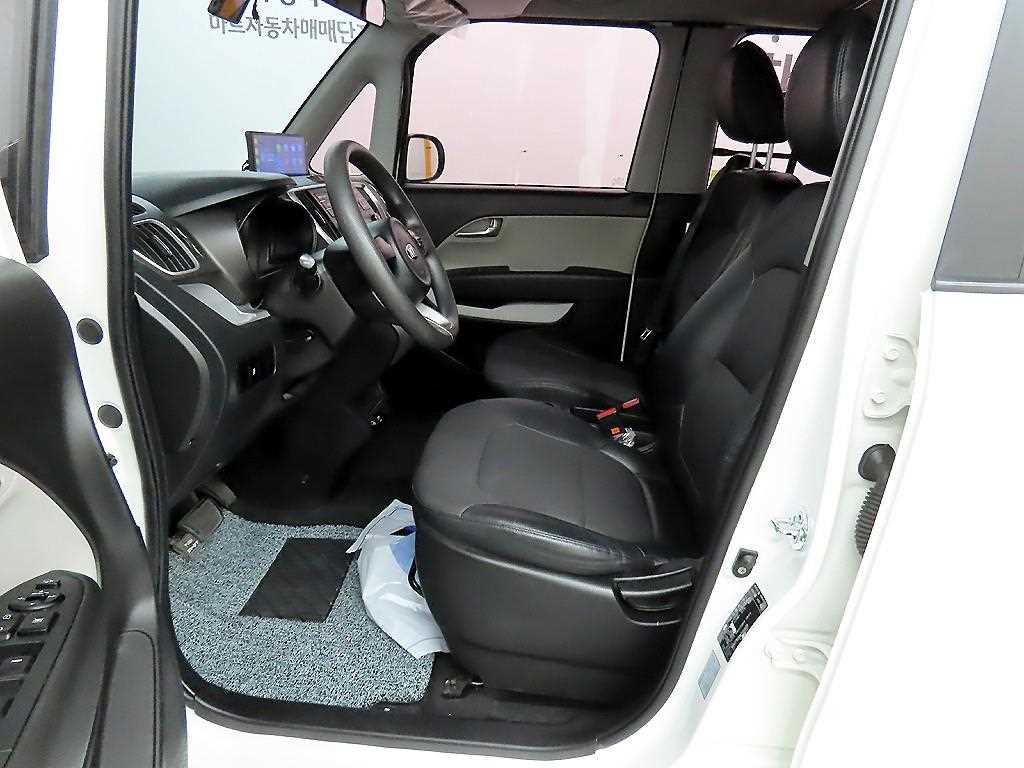 KIA Ray - Vista 5