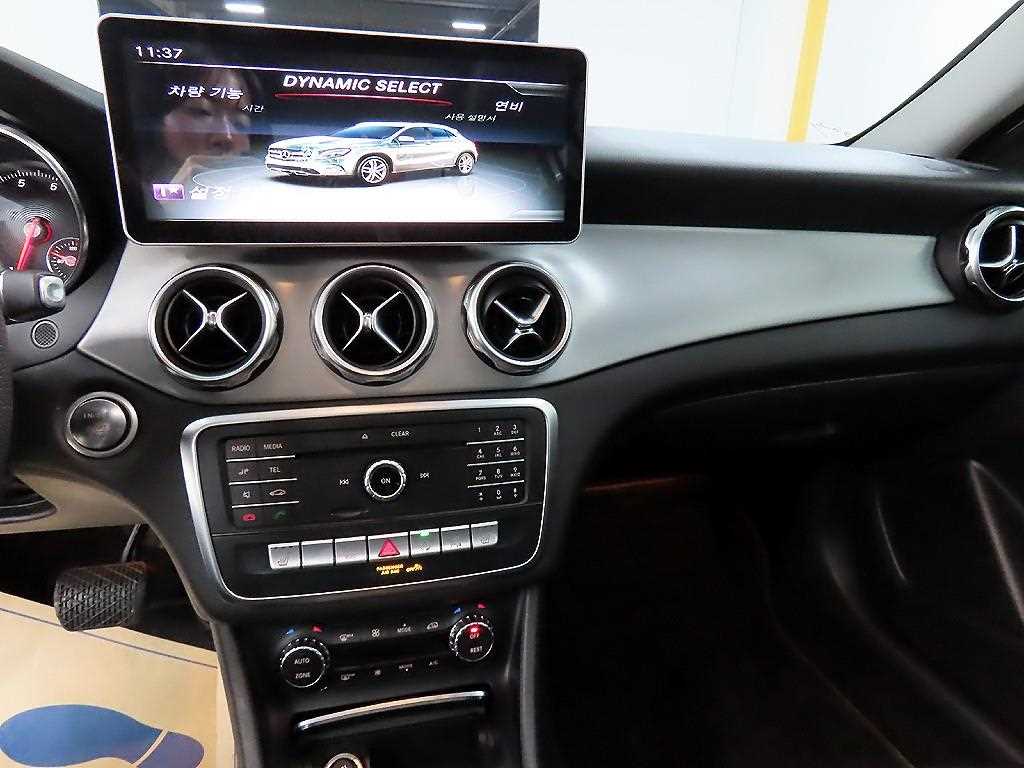 Mercedes Benz GLA Class 2019 Blanco - Importación desde Corea - HF Imports Iquique - Foto 13
