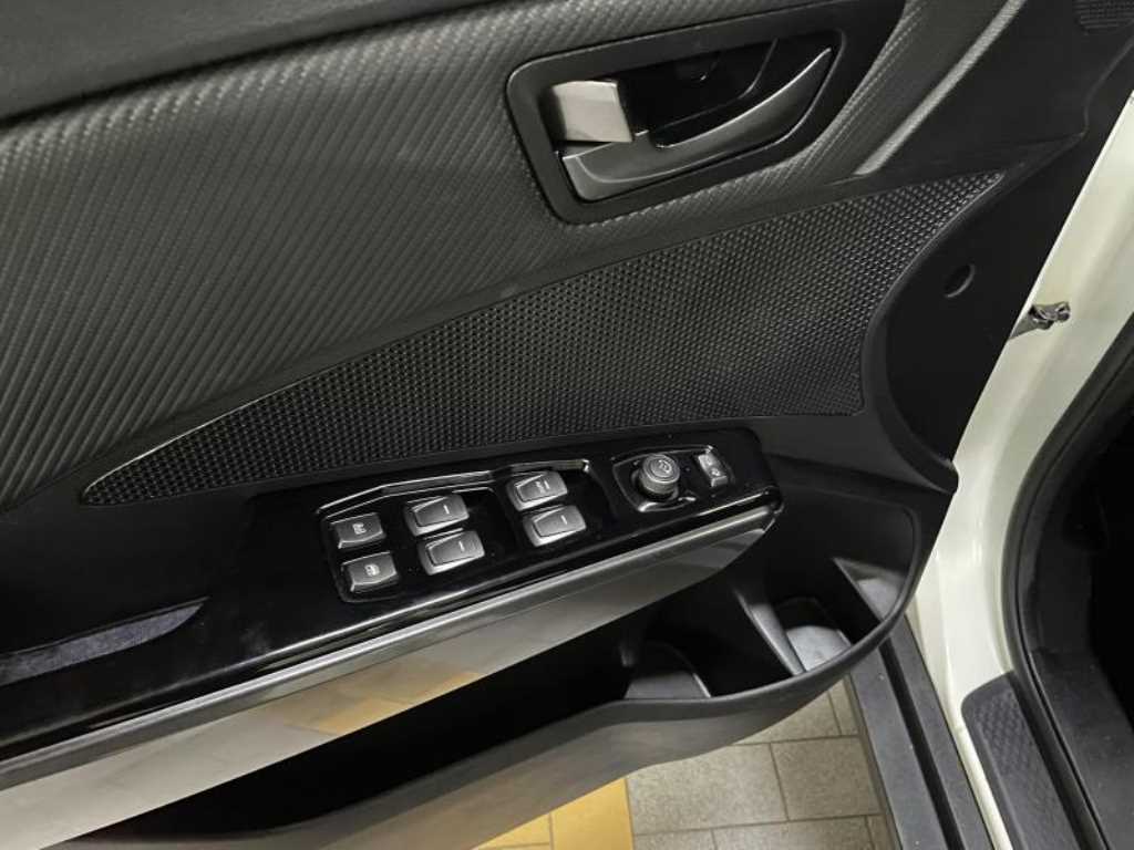 Ssangyong Tivoli 2021 Blanco - Importación desde Corea - HF Imports Iquique - Foto 15