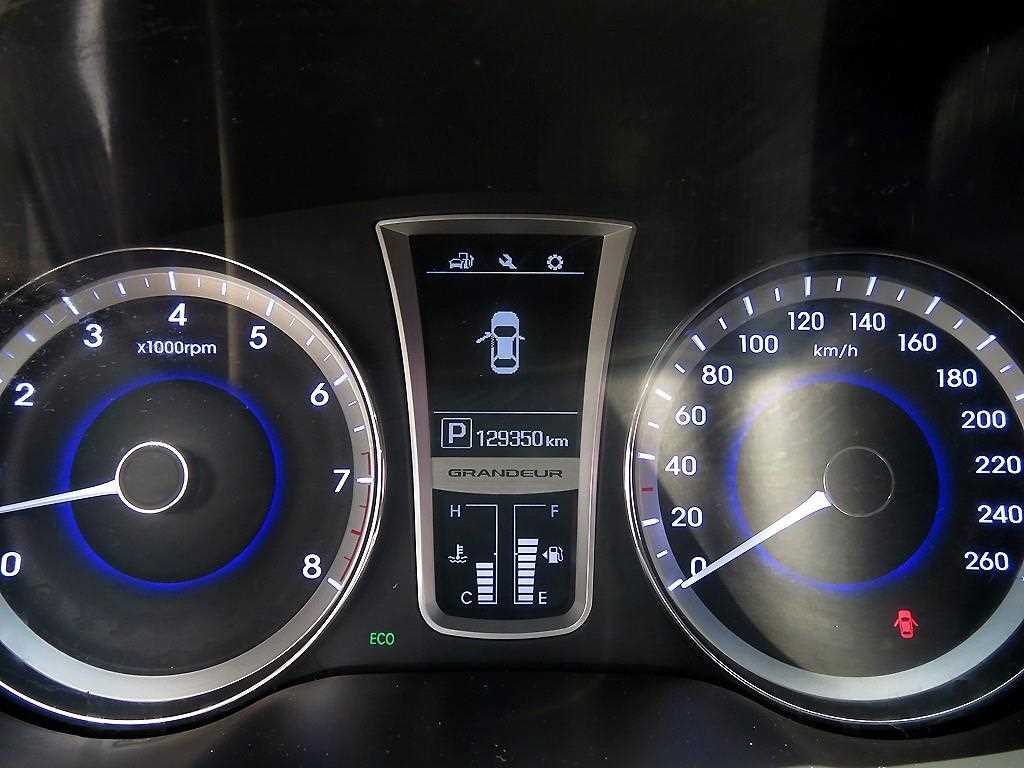 HYUNDAI Grandeur 2016 Negro - Importación desde Corea - HF Imports Iquique - Foto 15