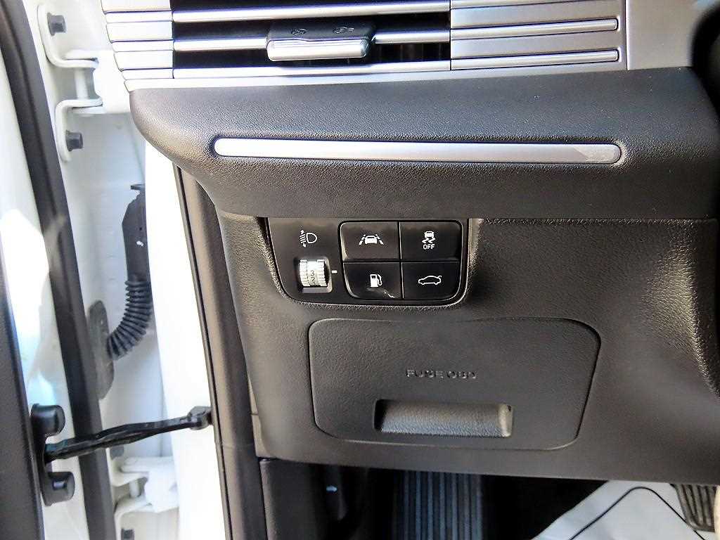 HYUNDAI Grandeur - Vista 12
