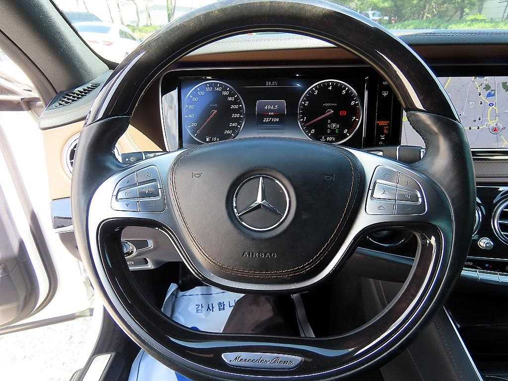 Mercedes Benz S Class - Vista 8