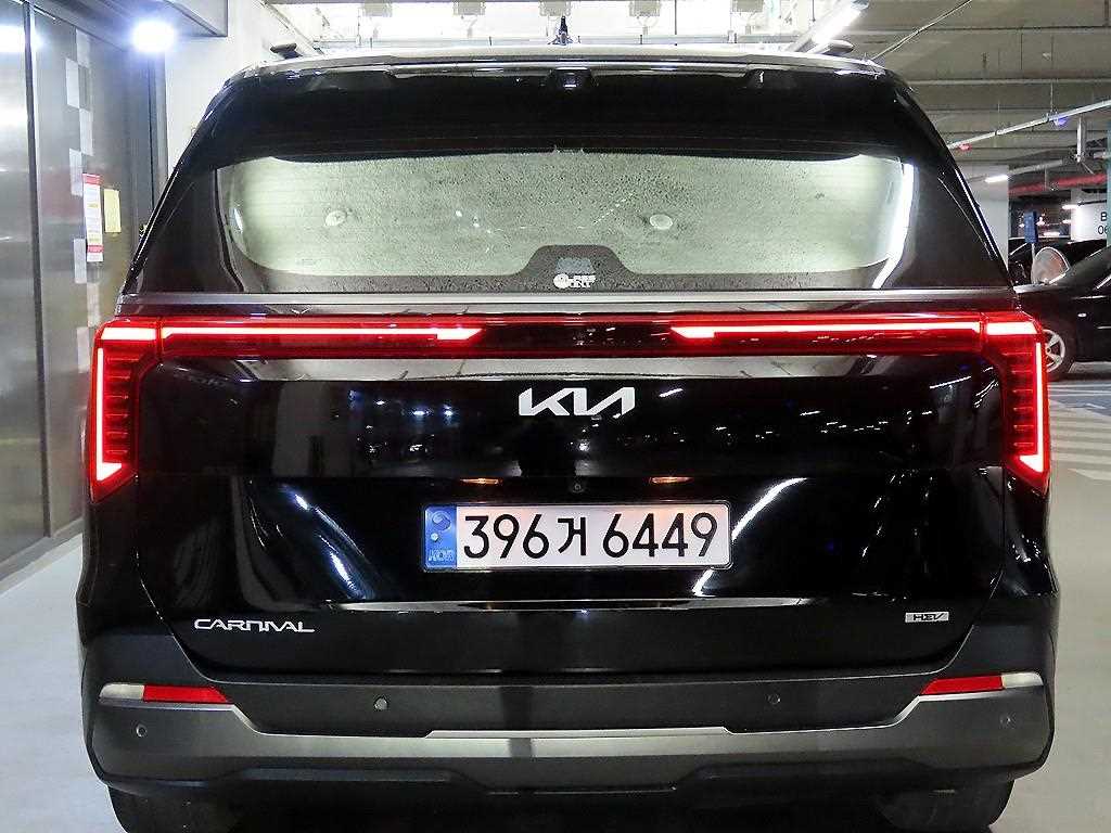 KIA Carnival - Vista 5