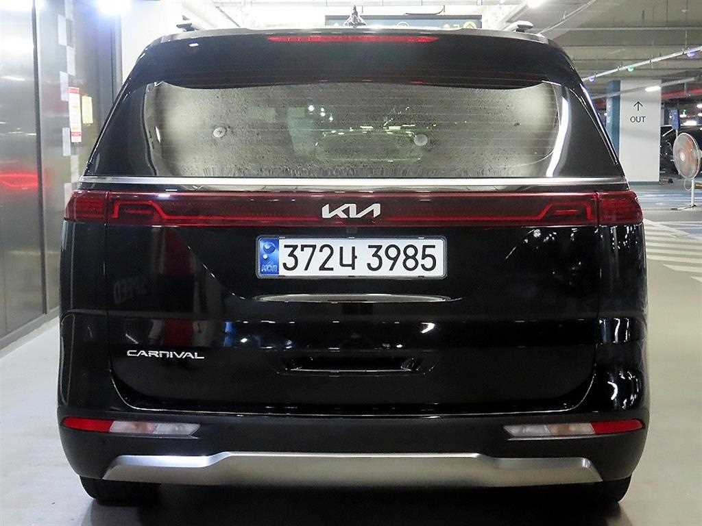 KIA Carnival - Vista 5
