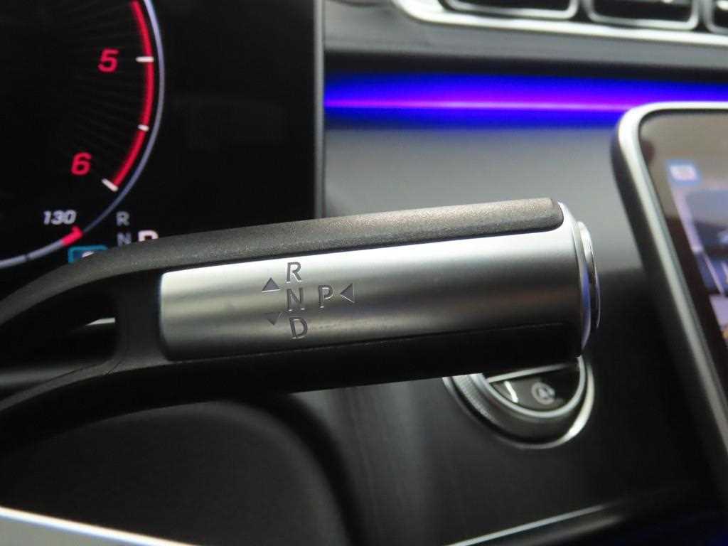 Mercedes Benz S Class - Vista 12