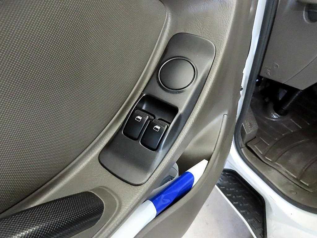 Small Truck Top_Powergate 2022 Blanco - Importación desde Corea - HF Imports Iquique - Foto 14