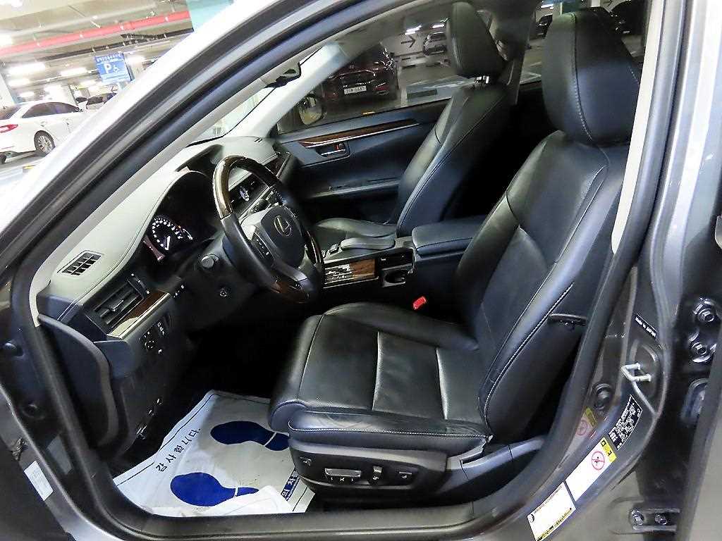 Lexus ES - Vista 6