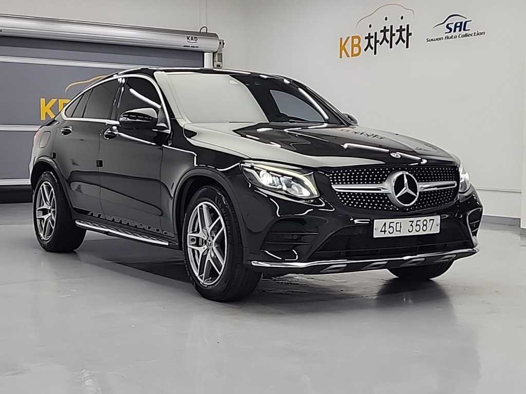 Mercedes Benz GLC Class - Vista 4