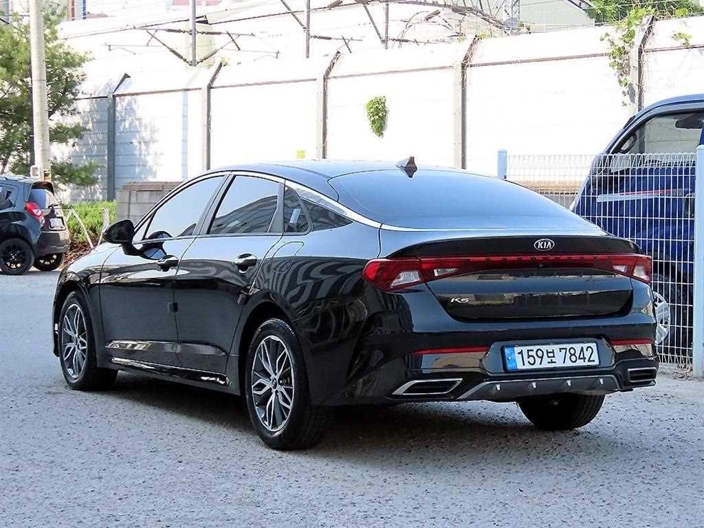 KIA K5 - Vista 3