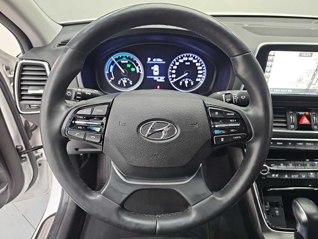 HYUNDAI Grandeur - Vista 9