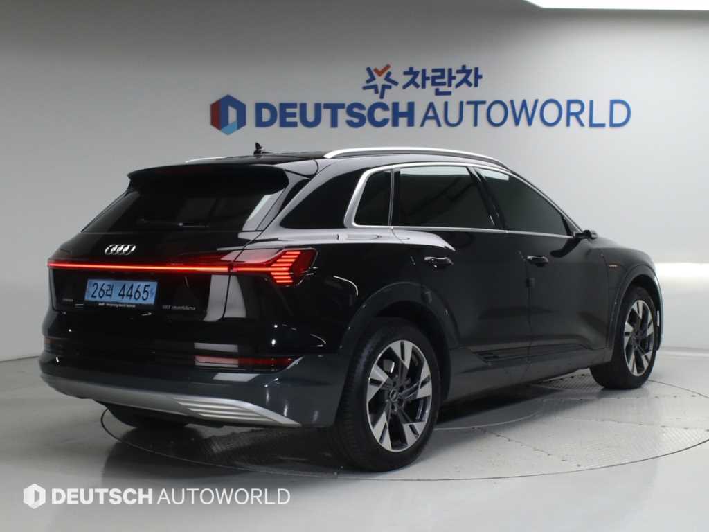 Audi e-Tron - Vista 2