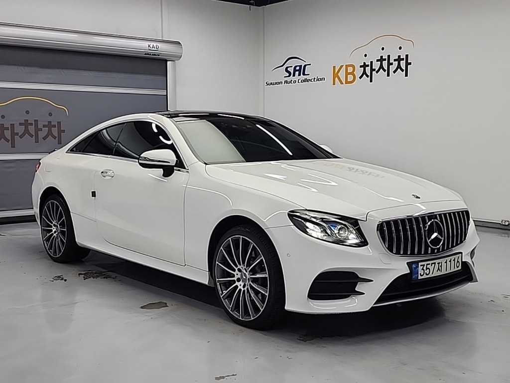 Mercedes Benz E class - Vista 4