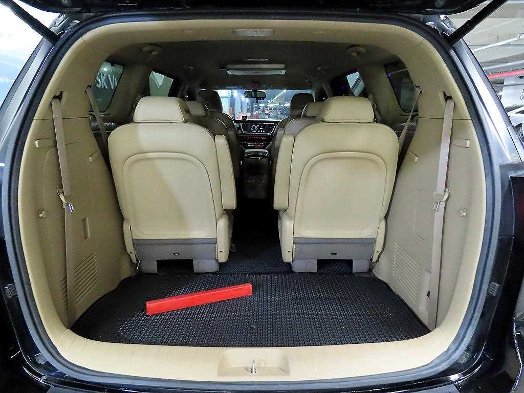 KIA Carnival 2017 Negro - Importación desde Corea - HF Imports Iquique - Foto 17
