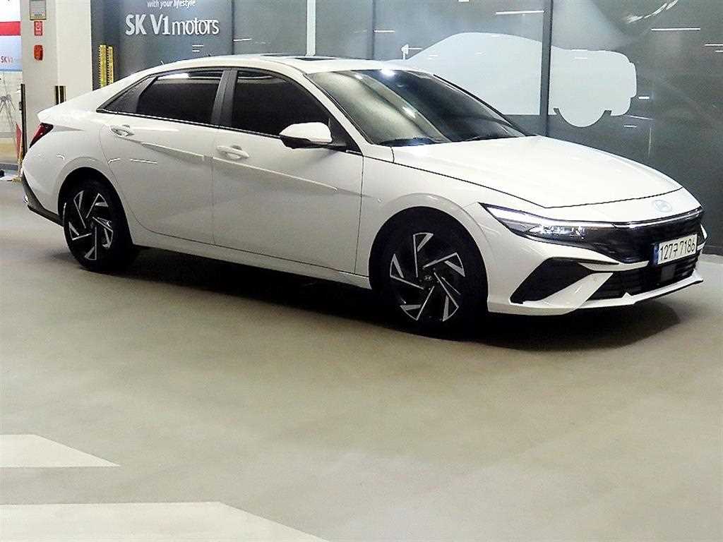 HYUNDAI Avante 2024 Blanco - Importación desde Corea - HF Imports Iquique - Foto 1