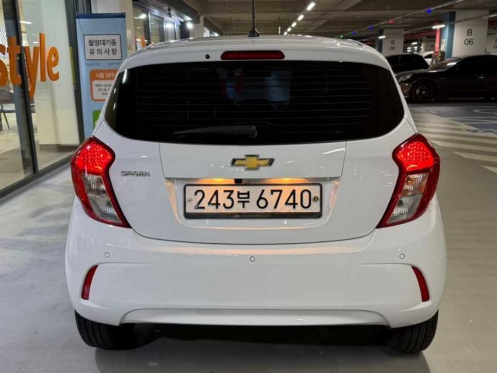 Chevrolet Spark - Vista 5