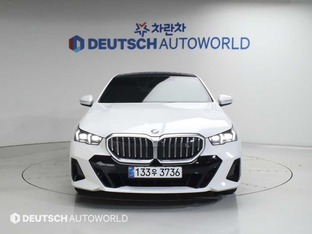 BMW 5 Series - Vista 3