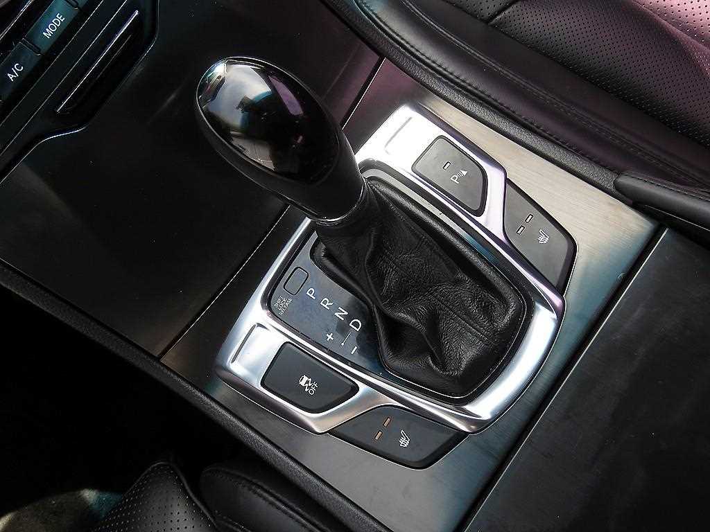 HYUNDAI Grandeur 2016 Negro - Importación desde Corea - HF Imports Iquique - Foto 16