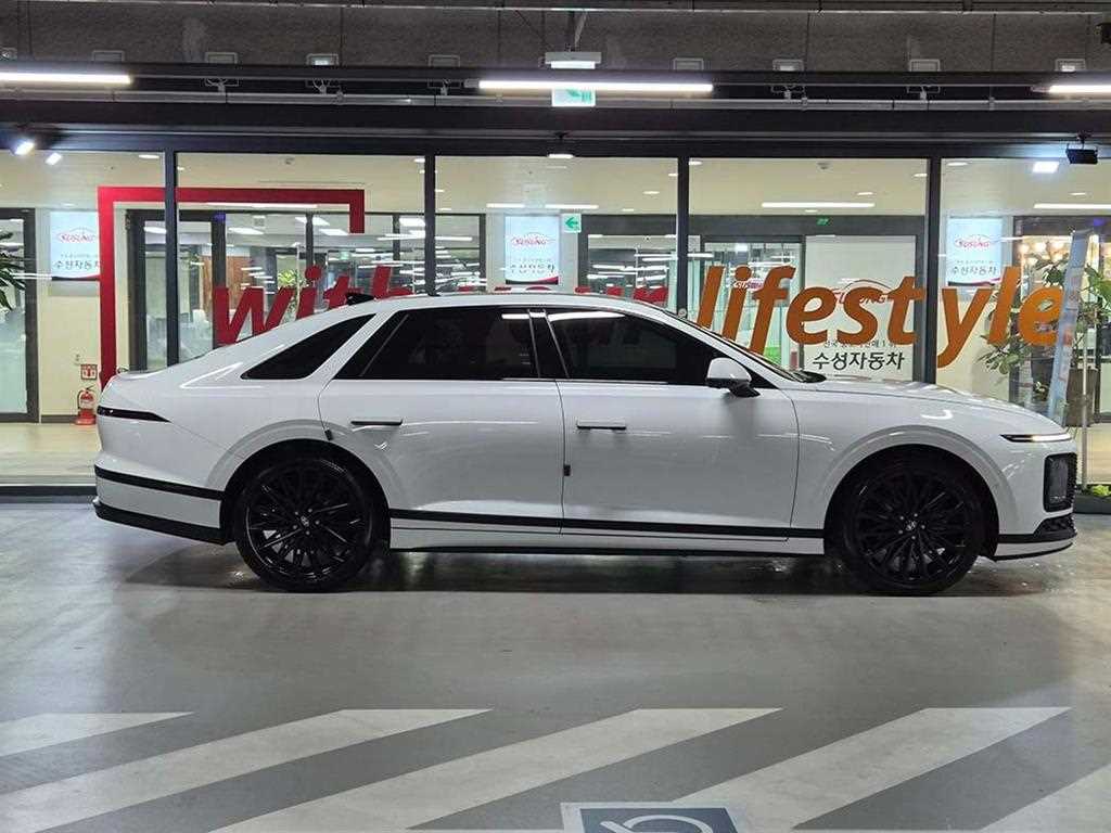 HYUNDAI Grandeur - Vista 3