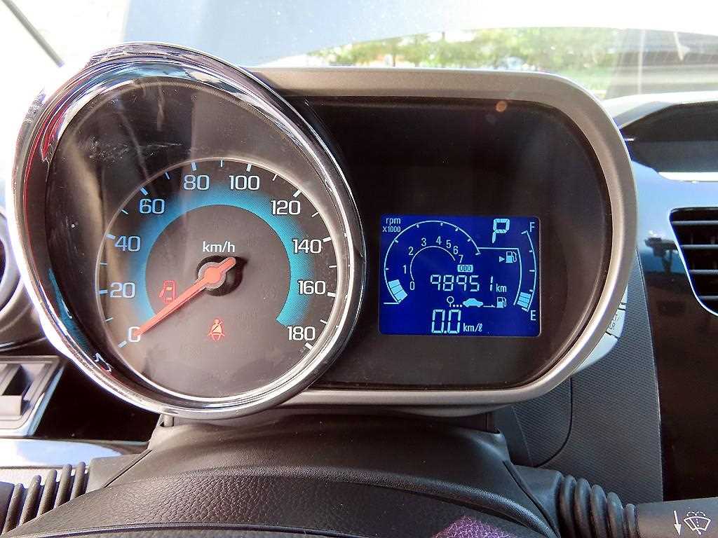 Chevrolet Spark - Vista 10