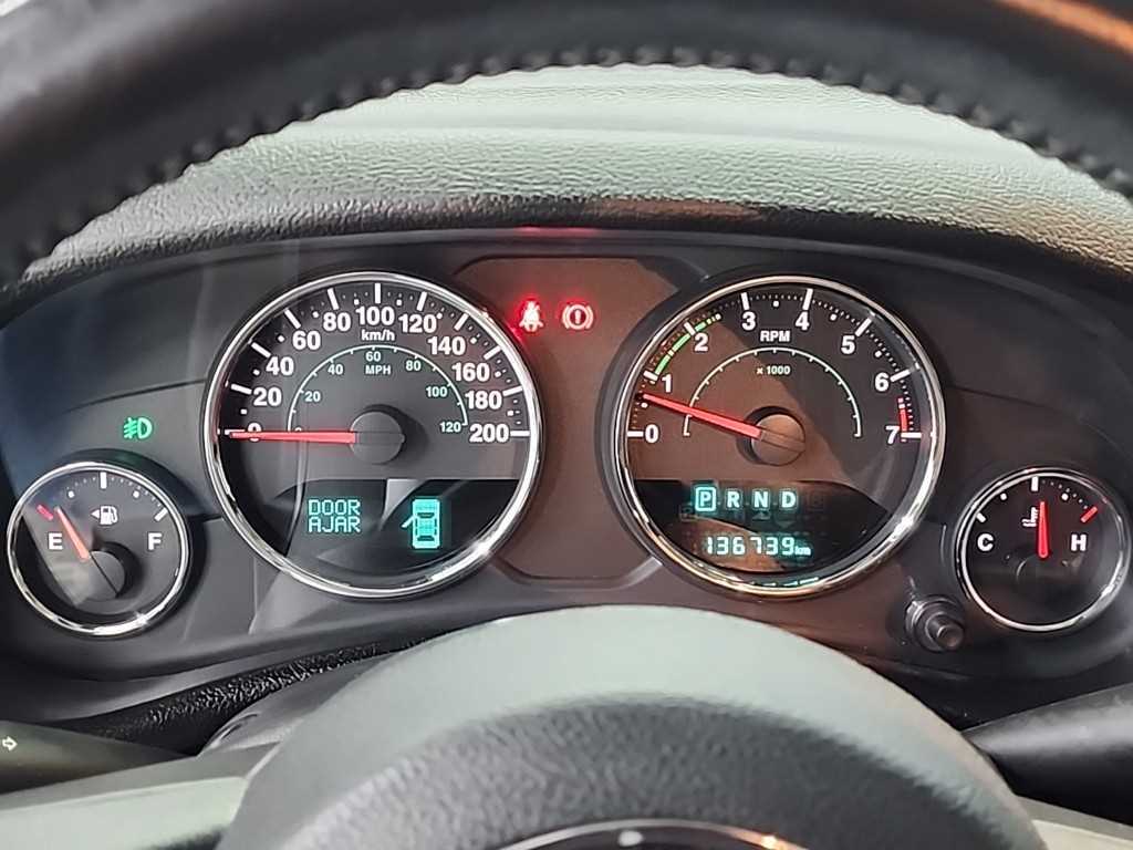 Jeep Wrangler - Vista 6
