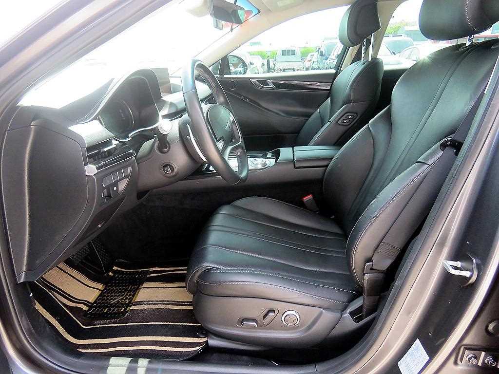 Genesis G80 - Vista 7