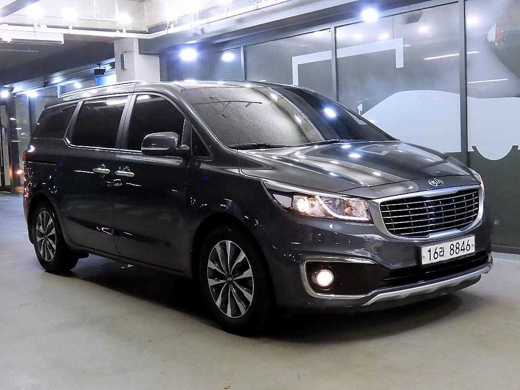 KIA Carnival