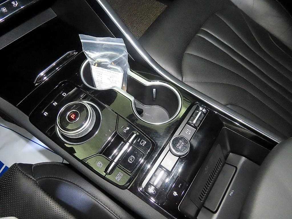 KIA K5 - Vista 12
