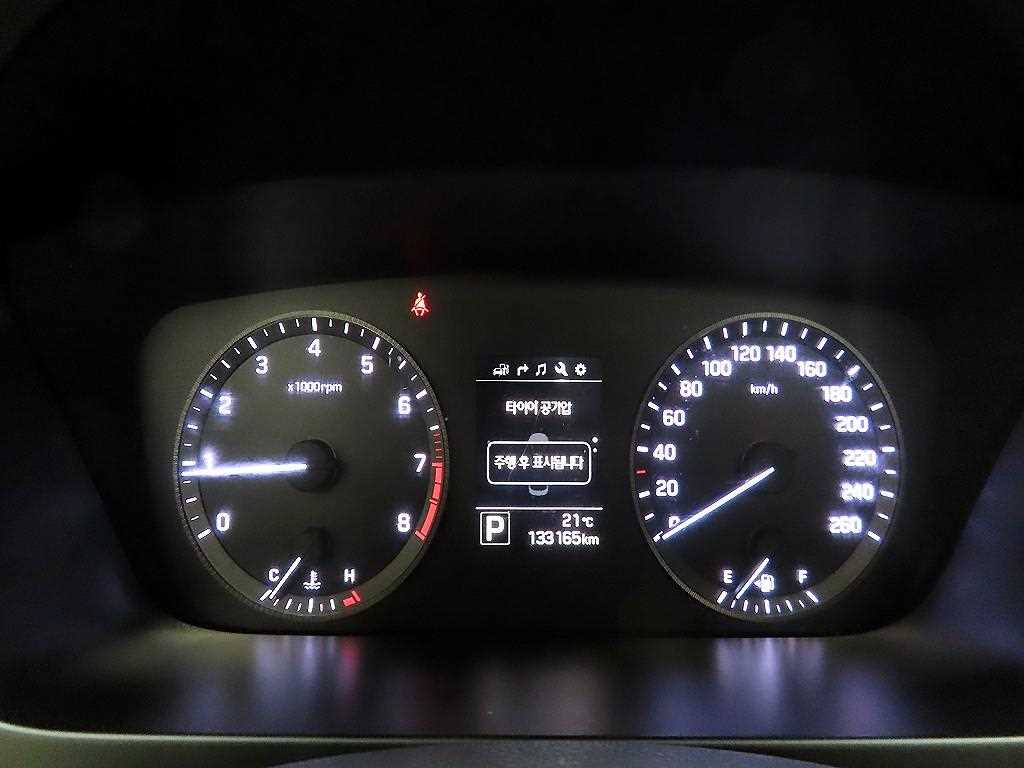 HYUNDAI Sonata - Vista 6