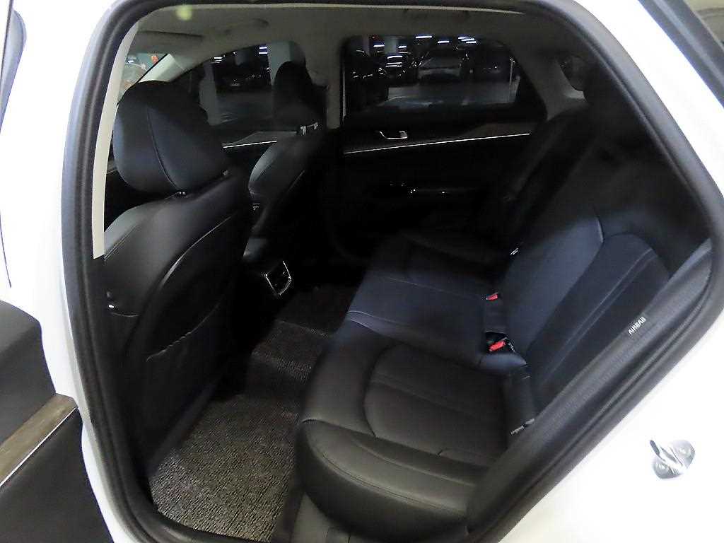 KIA K5 - Vista 7