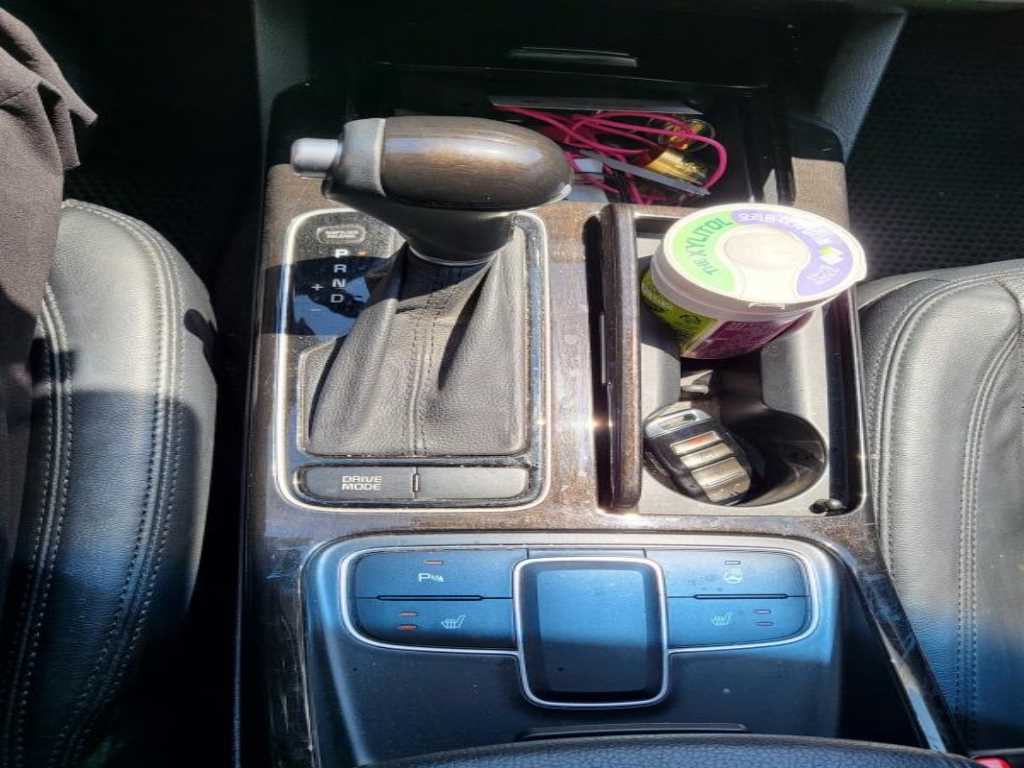 KIA K7 - Vista 10