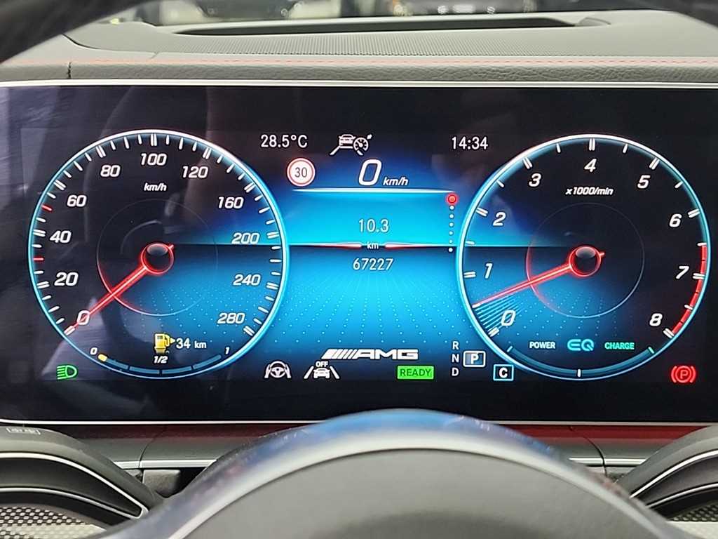 Mercedes Benz GLE Class - Vista 6