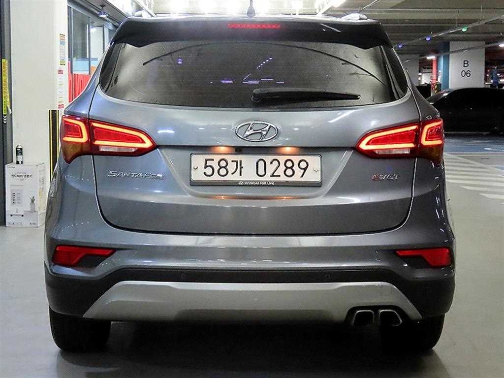 HYUNDAI Santa Fe - Vista 5
