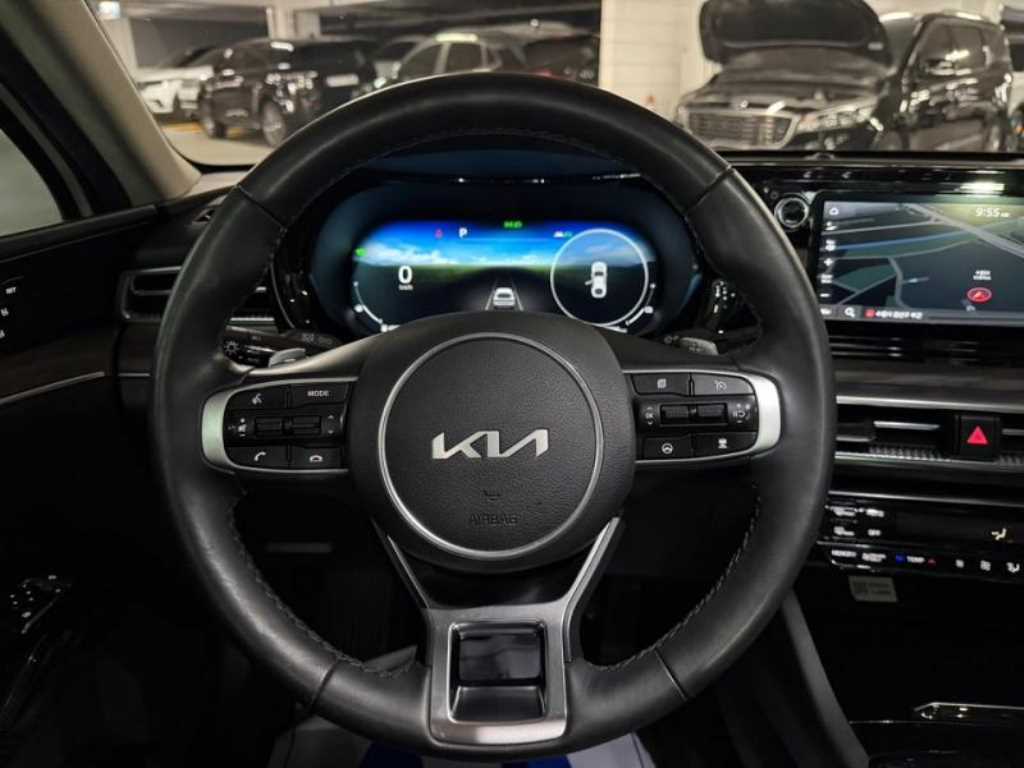KIA K5 - Vista 8