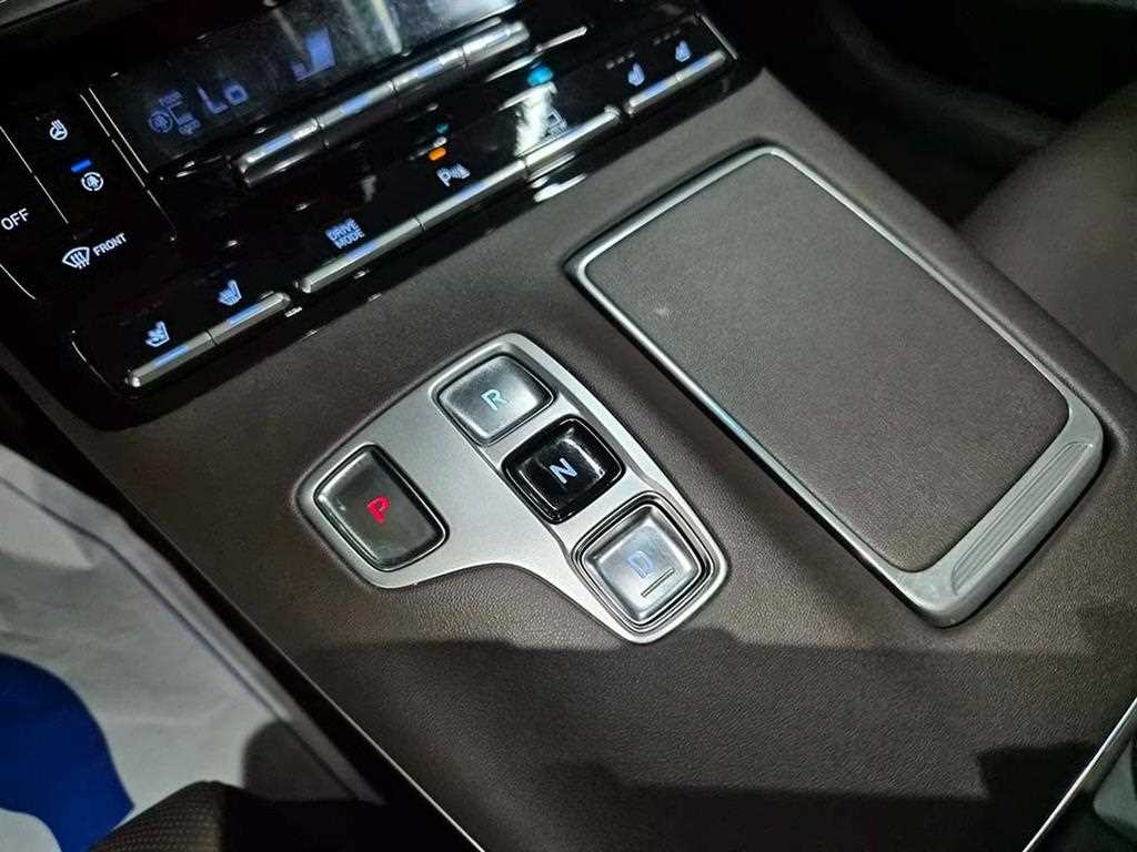 HYUNDAI Grandeur - Vista 11