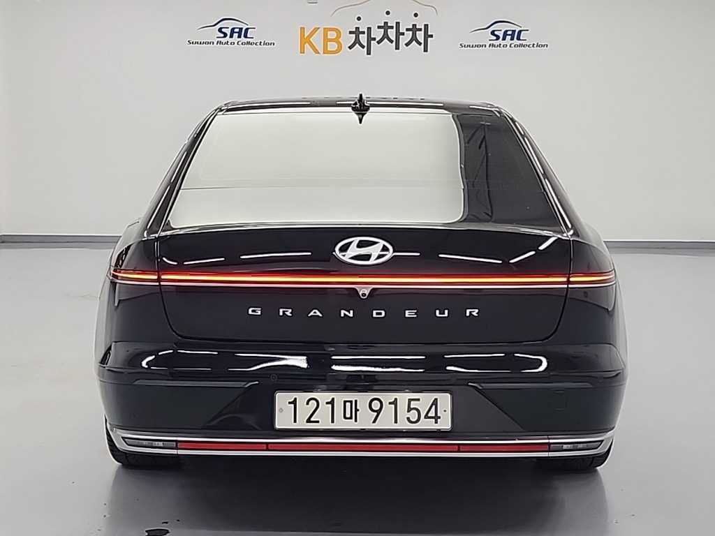 HYUNDAI Grandeur - Vista 3