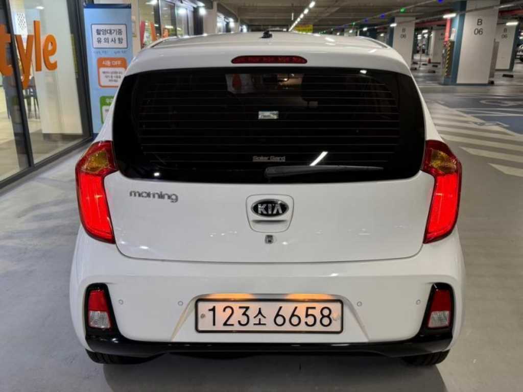 KIA Morning - Vista 5